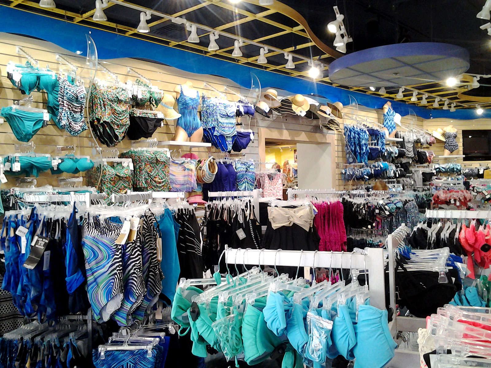Bikini Retail Shop Led Lighting In Hawaii 